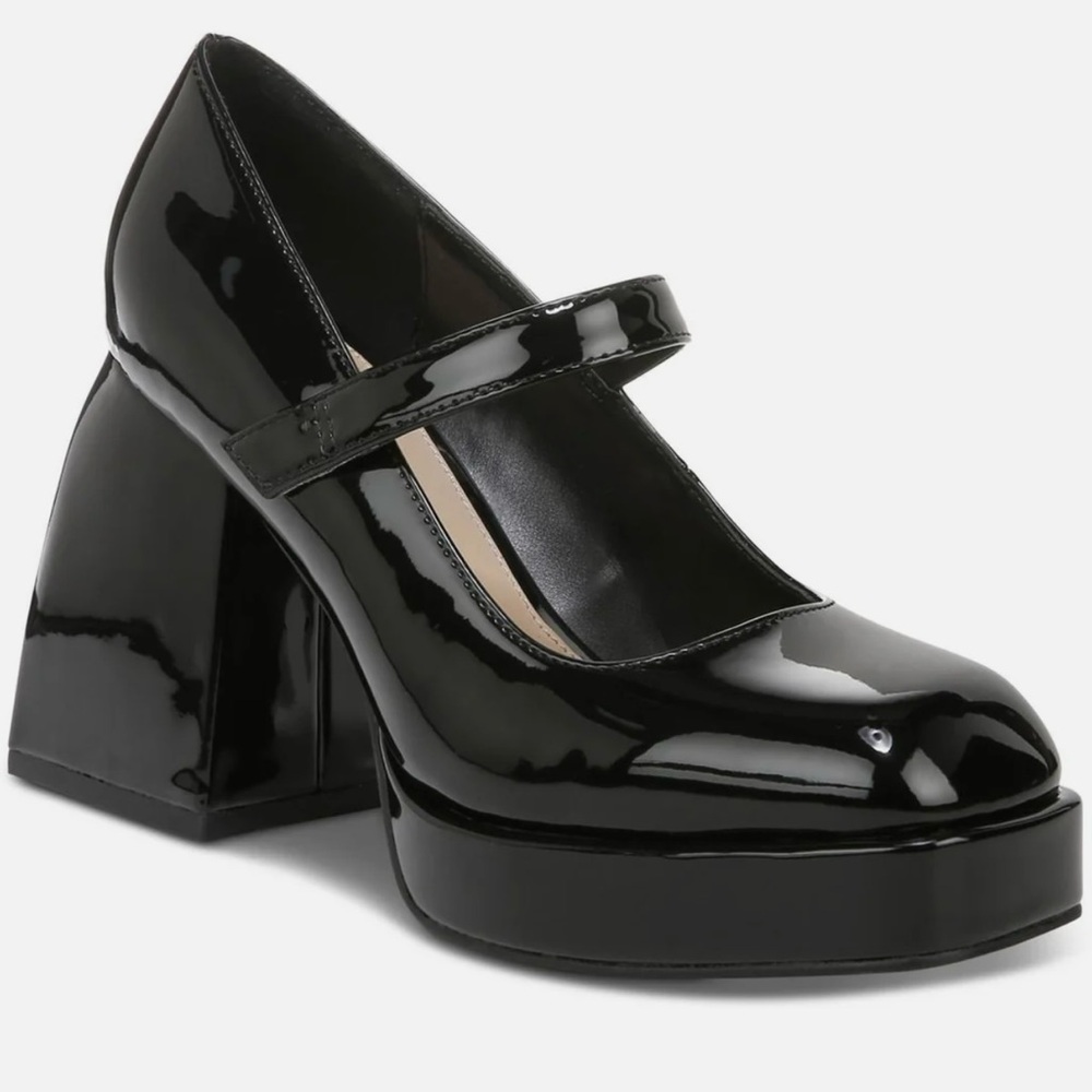 Bar III black Patent Mary Jane 8.5 EUC